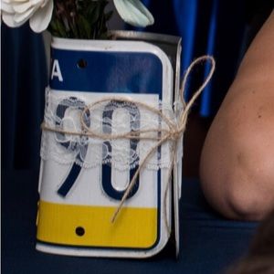 Flowers with License Plate Holders